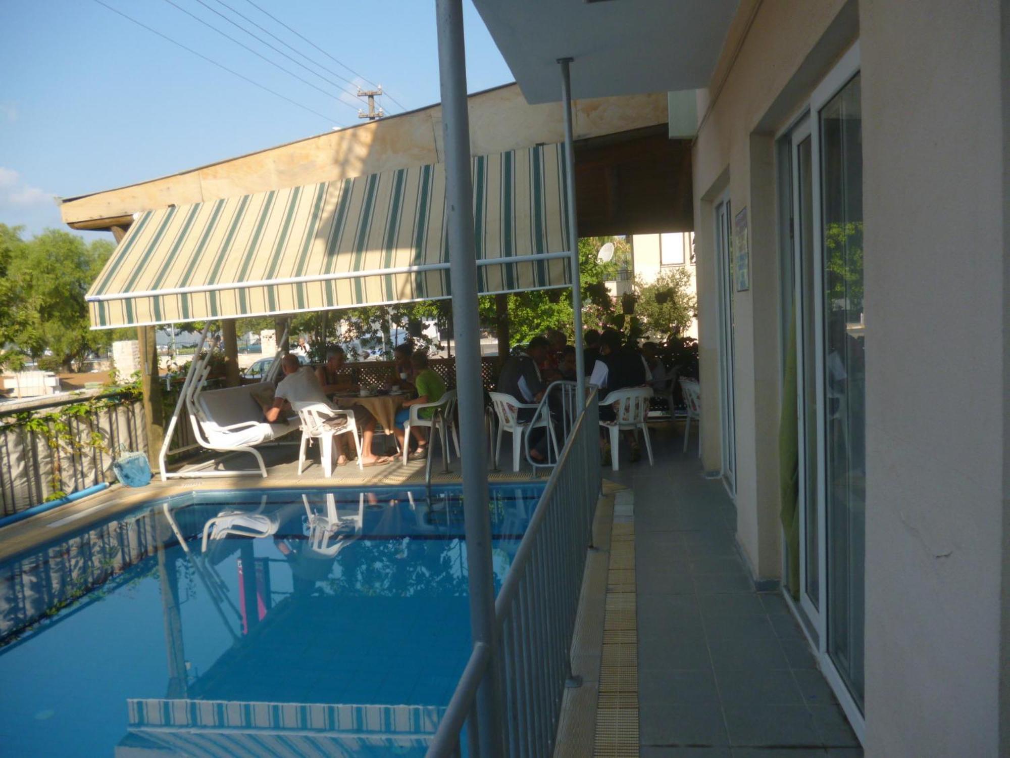 Cicek Hotel & Apartments Fethiye Exteriör bild