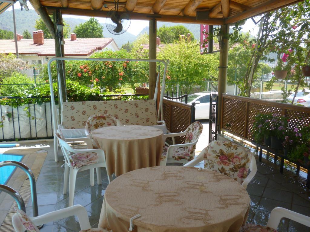 Cicek Hotel & Apartments Fethiye Exteriör bild